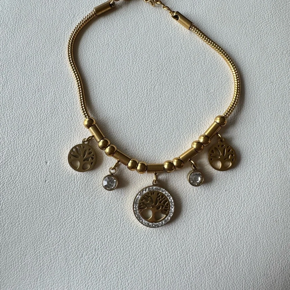 Elegant Gold Tree of Life Necklace - Picture 8 of 9